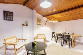 Central Apartment near Trendy Attractions & Taksim Square in Sisli